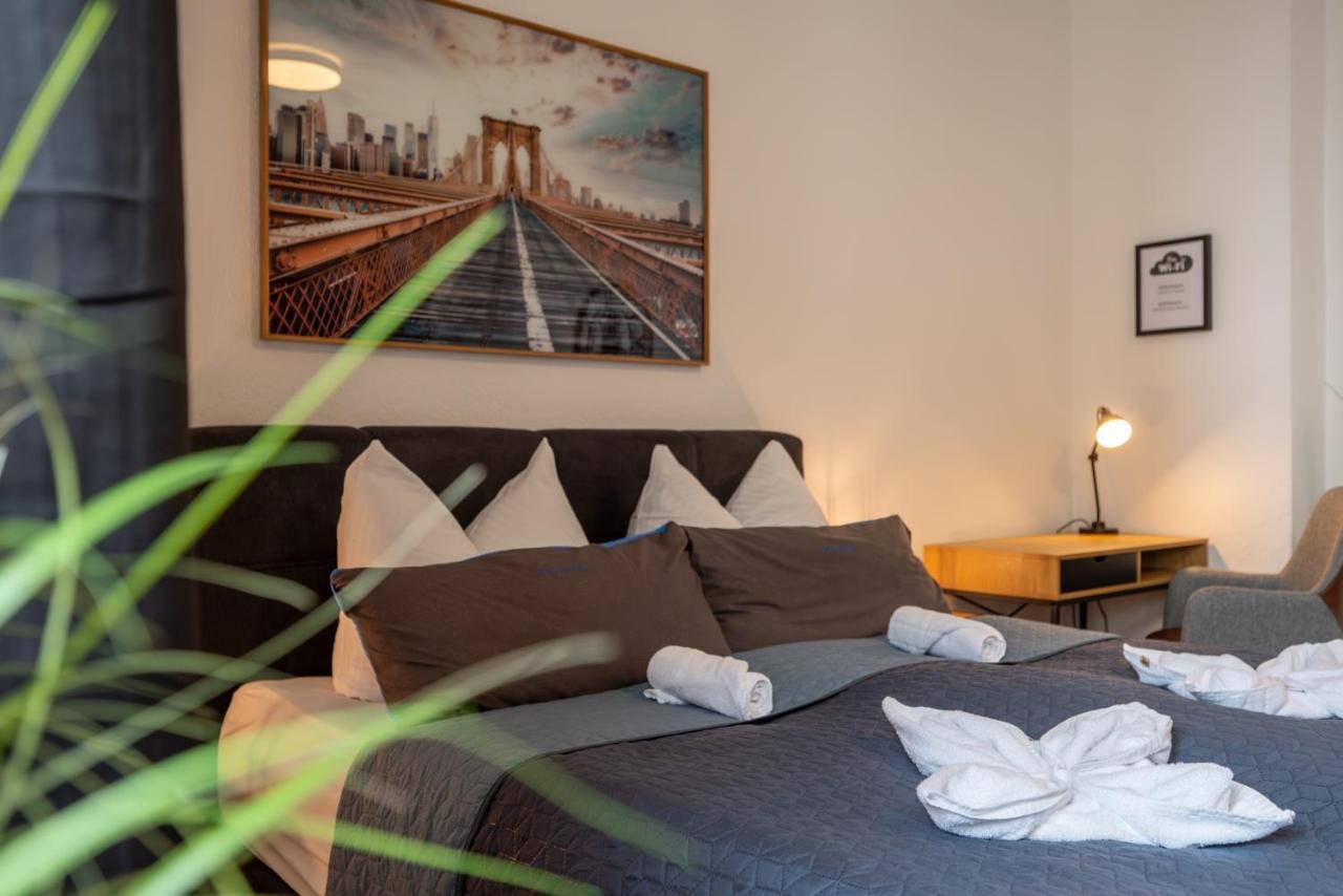 Sweethome - Zentral - Kueche & Parkplatz, Wifi Halle  Εξωτερικό φωτογραφία