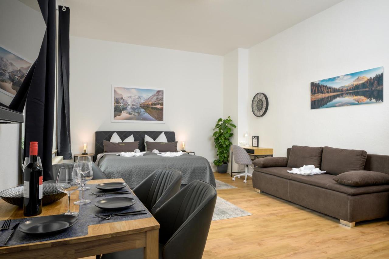 Sweethome - Zentral - Kueche & Parkplatz, Wifi Halle  Εξωτερικό φωτογραφία