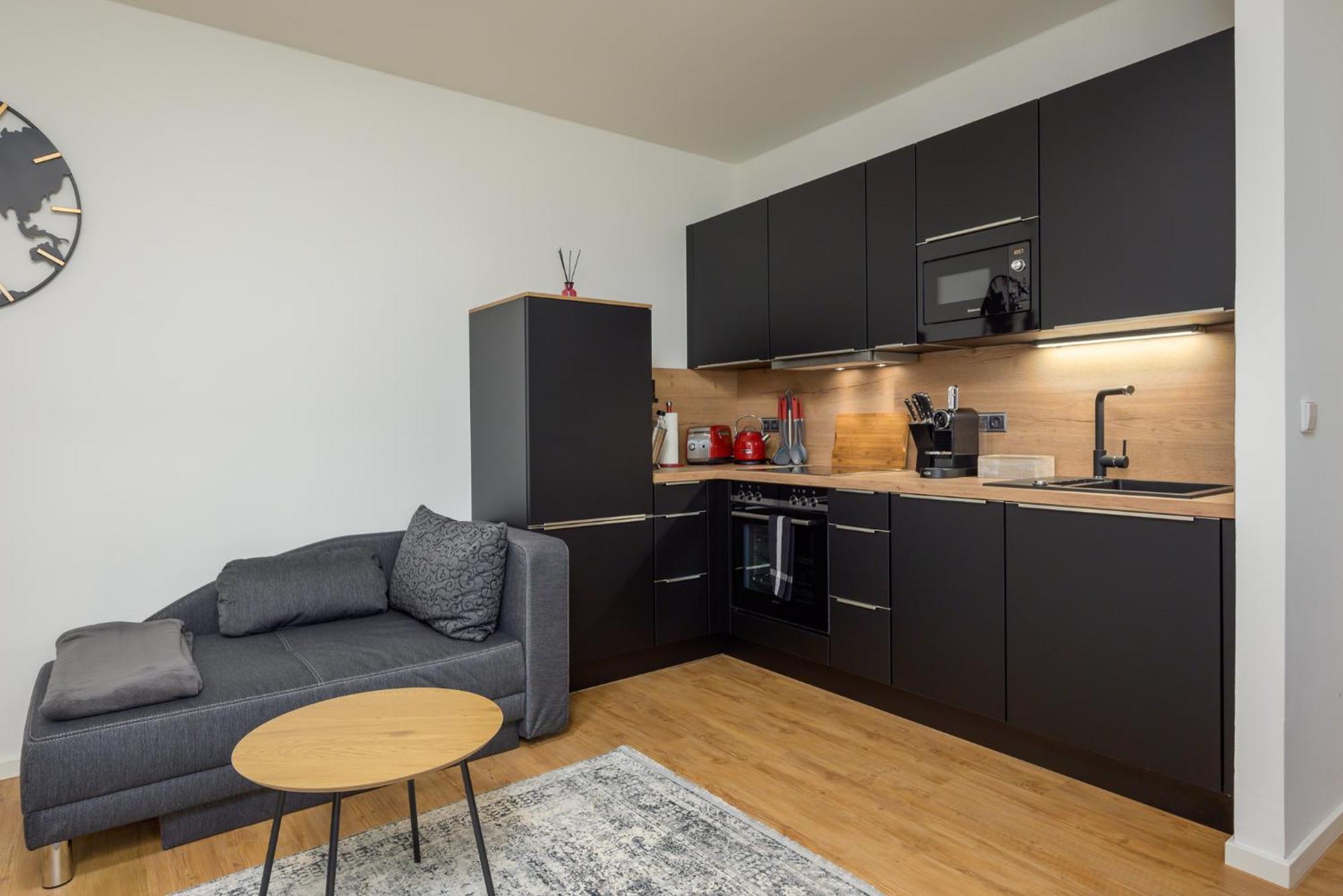 Sweethome - Zentral - Kueche & Parkplatz, Wifi Halle  Εξωτερικό φωτογραφία